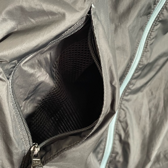 Columbia Blue Teal Black Mesh Windbreaker Zip Up Running Jacket Size Small - Picture 8 of 14